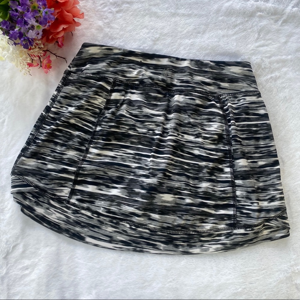 Tek Gear Drytek Black and Grey Skort Size S - Picture 4 of 6